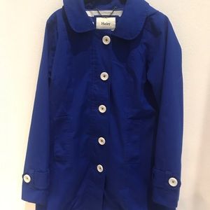 Hatley raincoat in brilliant blue!